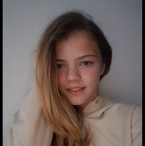 Meet your Posher, April - Picture 1 of 1